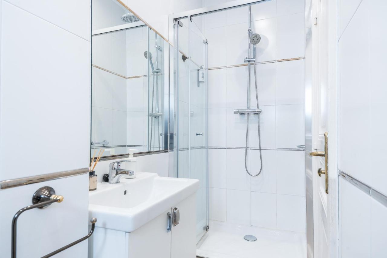 Modernist Apartment In The Best Location Barcelona Exterior photo